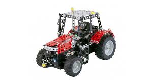 Metallist ehitusmäng Punane traktor - 354 osa