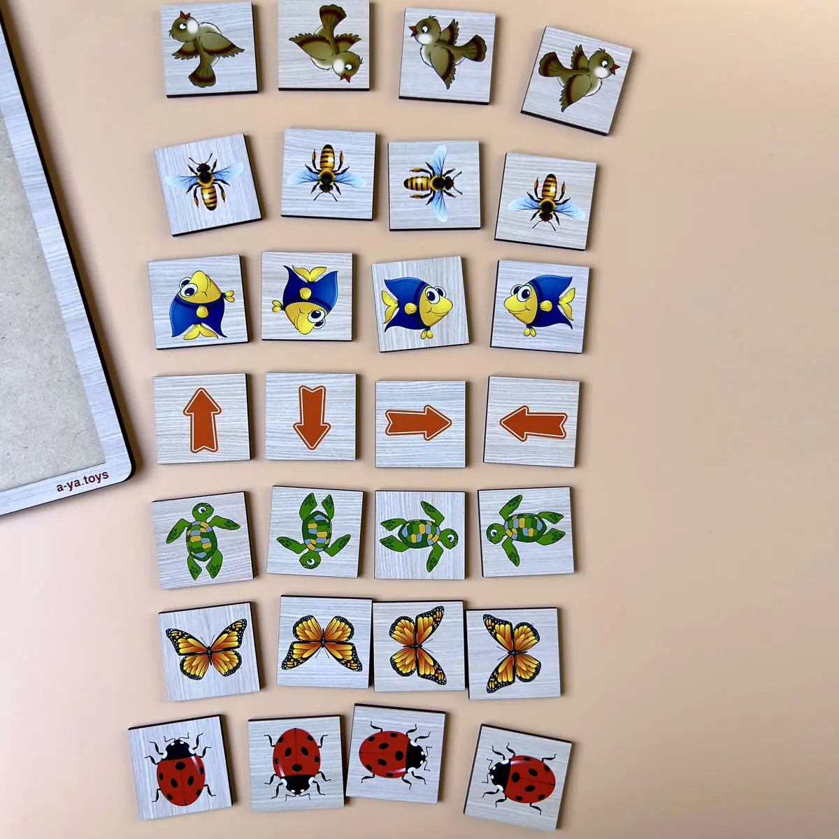 Puidust sorteermismäng "Näita suunda“