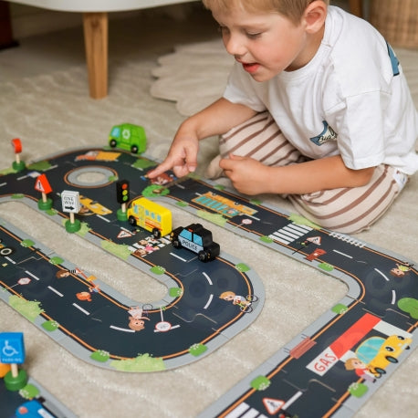 Puidust autode ja liiklusmärkide komplekt